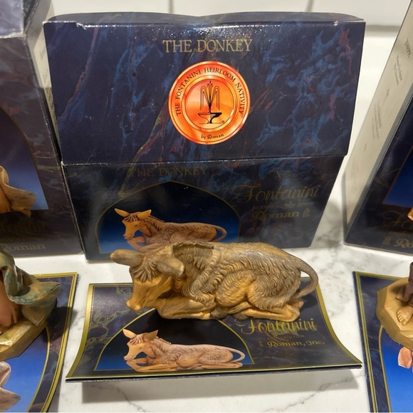 1991-93 The Fontanini Heirloom Nativity 5” Figurines (7) - Picture 12 of 14